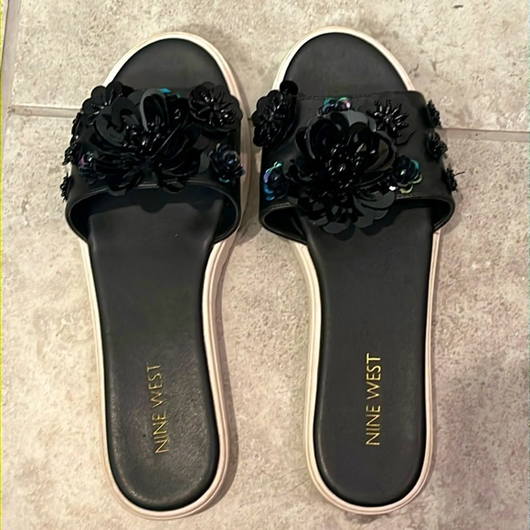 Nine West Shoes - Sparkly Nine West black embellished slides size 7